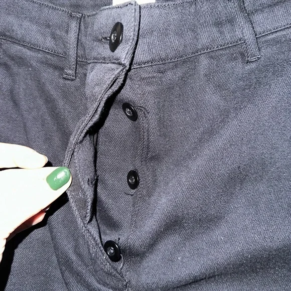 Aritzia Black Cargo Pants - Picture 6 of 6